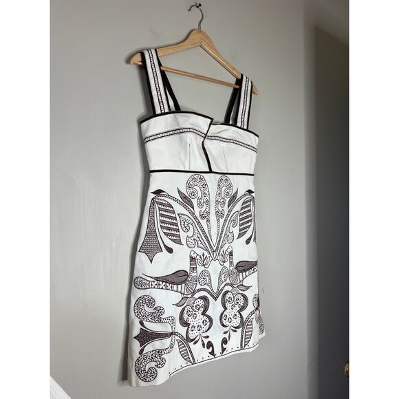 NEW Lug Von Siga V-Notch Neckline Smocked A-Line Molly Mini Dress White Size: 6 - Picture 3 of 7